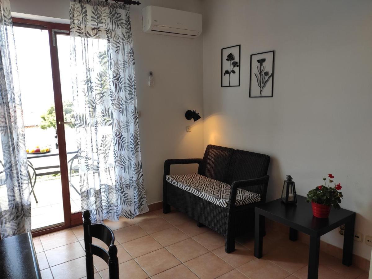 Apartments With A Parking Space Novalja, Pag - 6552 Exterior photo