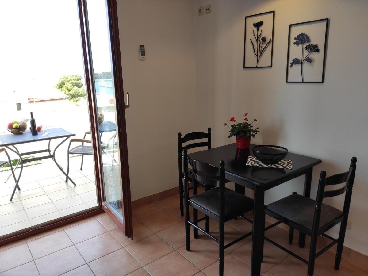Apartments With A Parking Space Novalja, Pag - 6552 Exterior photo